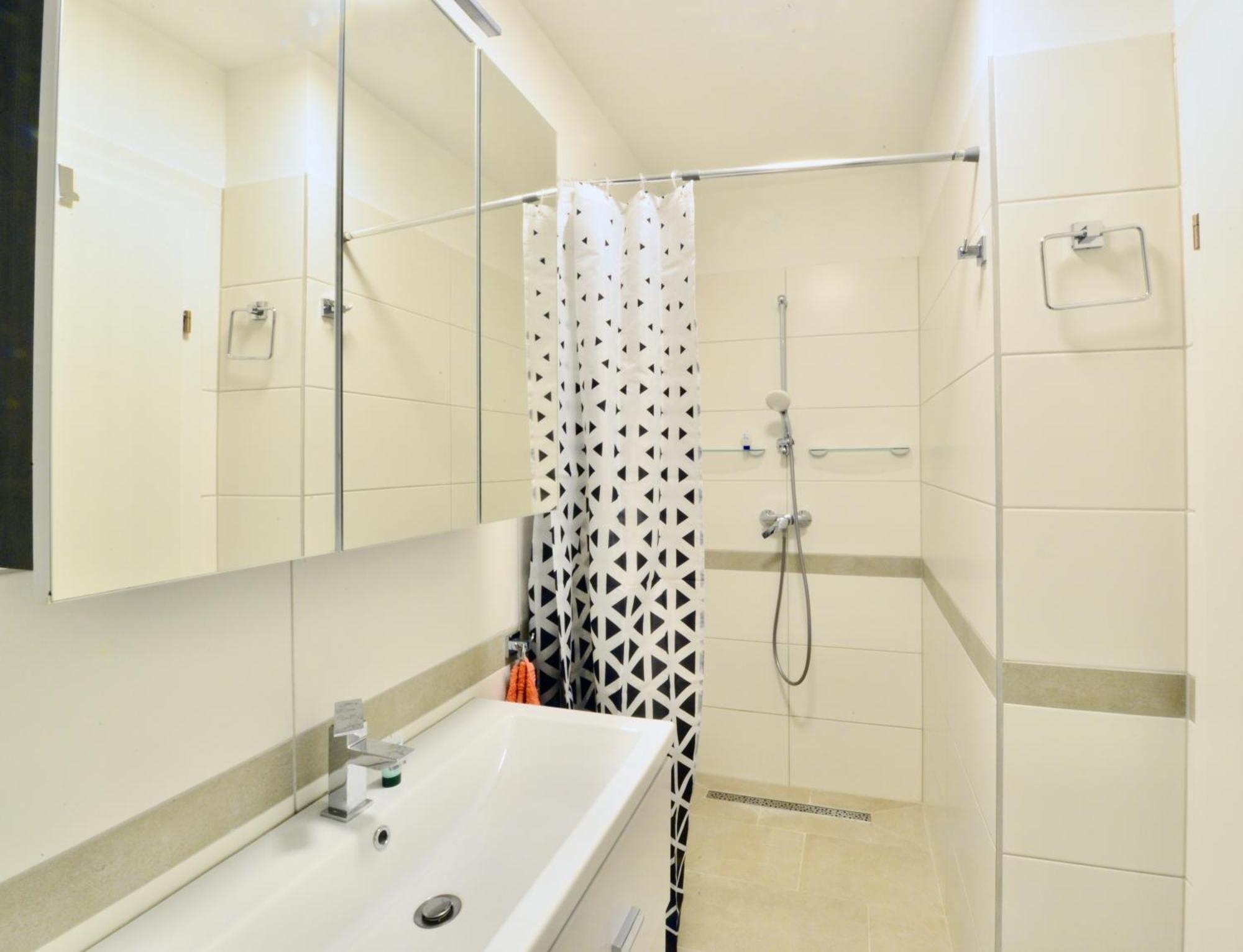 New With Parking And Metro In Front Of The House Apartment Vienna Exterior photo